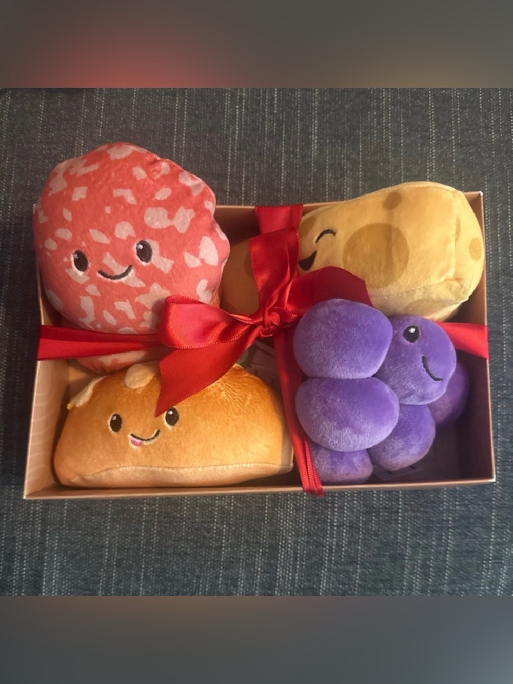 Gigglescape Toy Gift Set